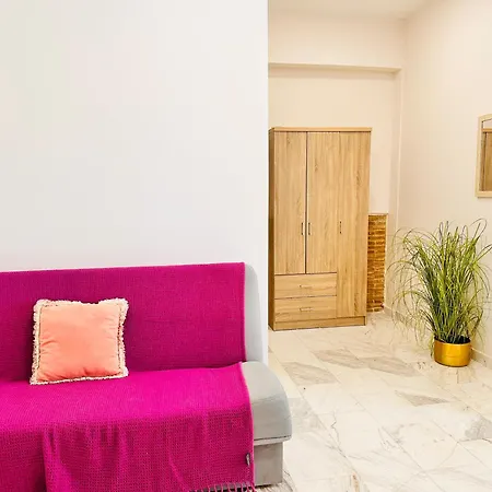 Dolce - Spacious Renovated With Unique Decor Perfect For 4 In Ideal For Fun And Relaxation