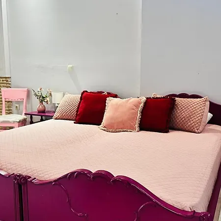 Dolce - Spacious Renovated With Unique Decor Perfect For 4 In Ideal For Fun And Relaxation *