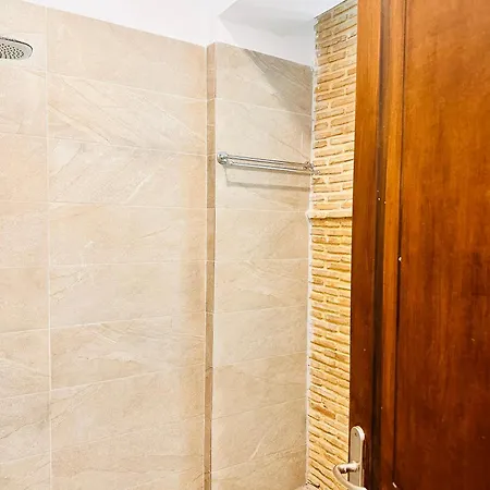Dolce - Spacious Renovated With Unique Decor Perfect For 4 In Ideal For Fun And Relaxation לגאנאס