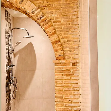 Dolce - Spacious Renovated With Unique Decor Perfect For 4 In Ideal For Fun And Relaxation
