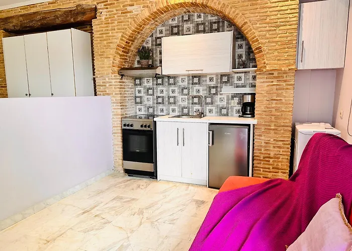 Dolce - Spacious Renovated With Unique Decor Perfect For 4 In Ideal For Fun And Relaxation *