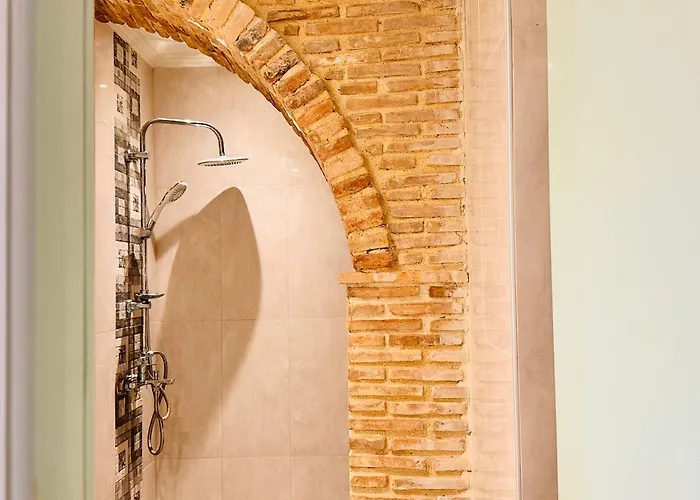 Dolce - Spacious Renovated With Unique Decor Perfect For 4 In Ideal For Fun And Relaxation