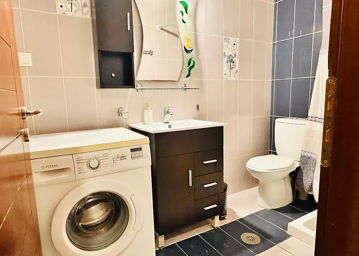 Апартаменты Dolce - Spacious Renovated With Unique Decor Perfect For 4 In Ideal For Fun And Relaxation