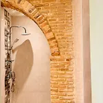 Dolce - Spacious Renovated With Unique Decor Perfect For 4 In Ideal For Fun And Relaxation