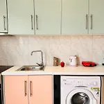 Dolce - Spacious Renovated With Unique Decor Perfect For 4 In Ideal For Fun And Relaxation アパート ラガナス