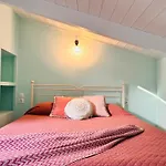 Dolce - Spacious Renovated With Unique Decor Perfect For 4 In Ideal For Fun And Relaxation アパート ラガナス