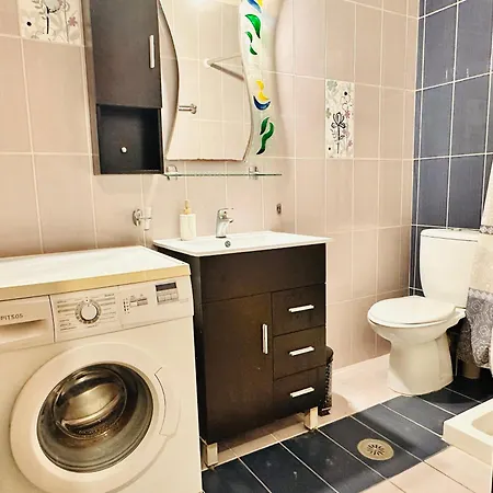 Appartement Dolce - Spacious Renovated With Unique Decor Perfect For 4 In Ideal For Fun And Relaxation